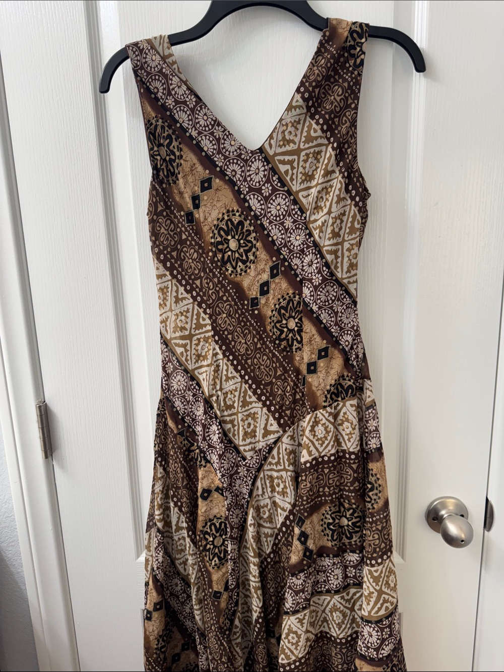V-Neck Sleeveless Midi Dress in Brown and Cream Patchwork - Picture 6 of 7